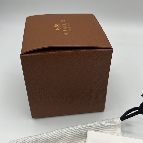 Coach Box and Dust Bag - Picture 6 of 7